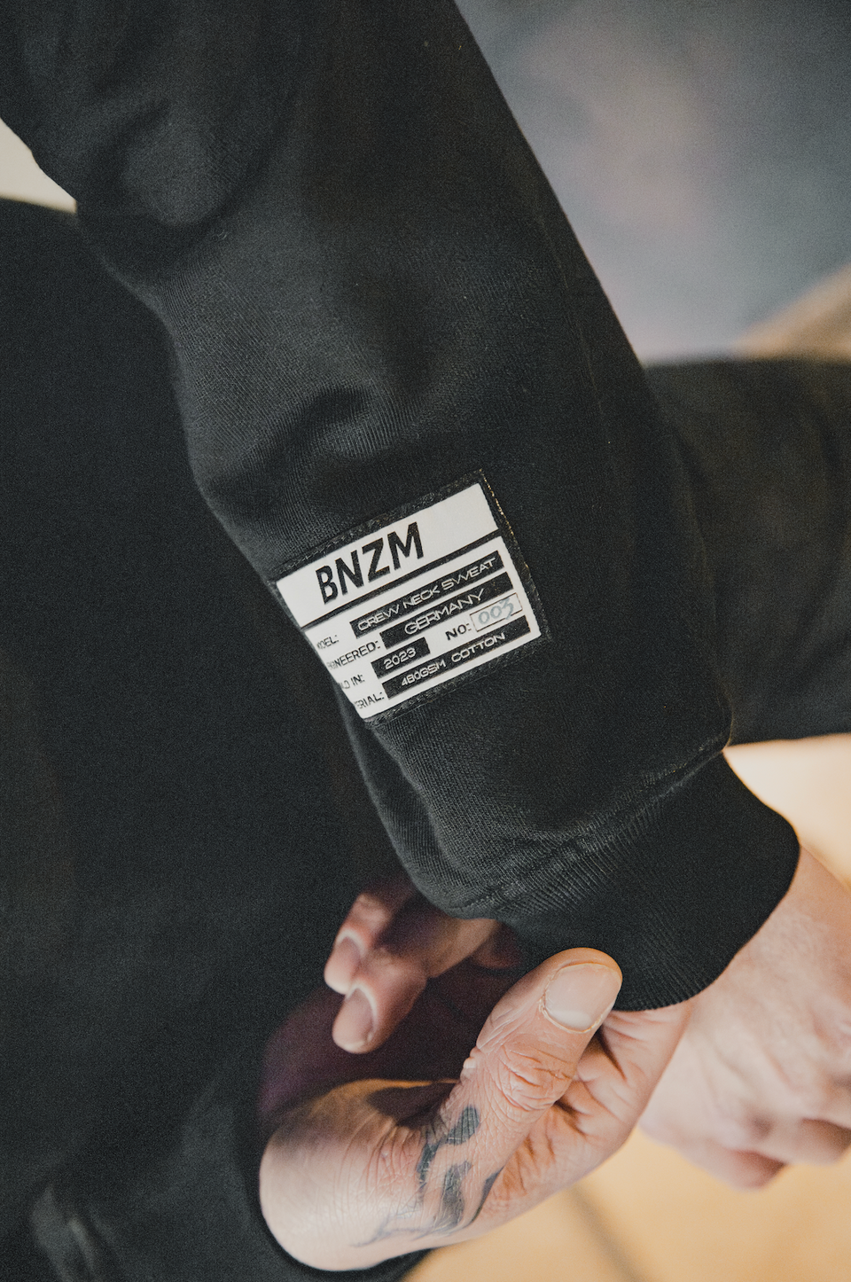 Blackout crew neck