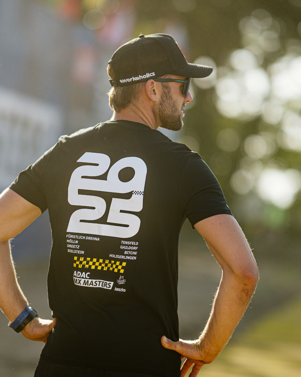 Track Tee black
