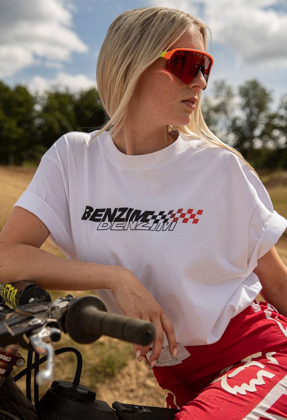 Wavy Tee