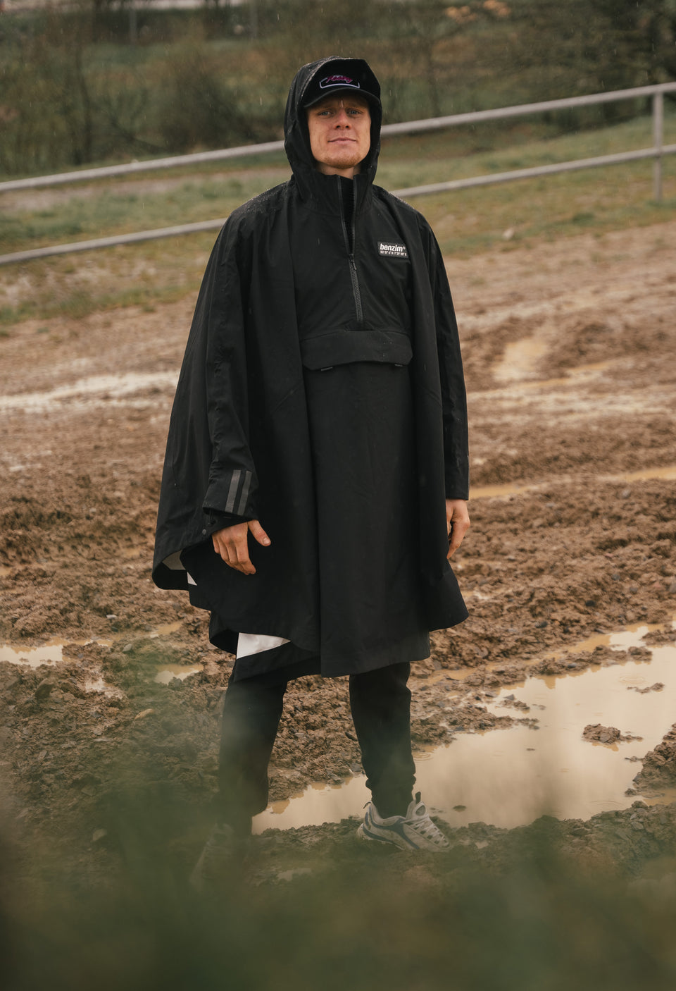 Track Poncho