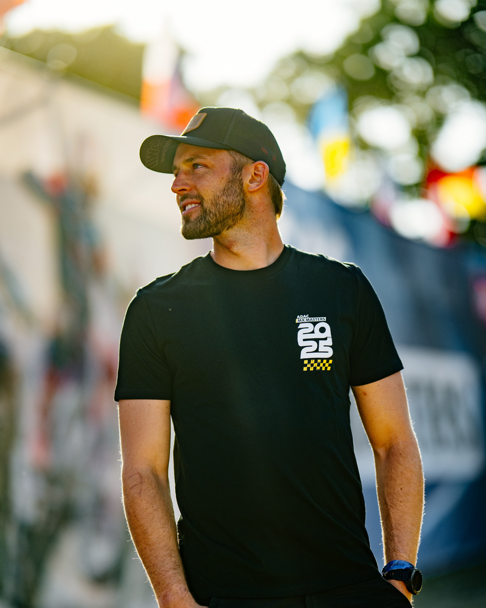 Track Tee black